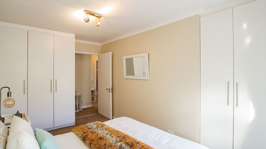 To Let 3 Bedroom Property for Rent in Claremont Upper Western Cape